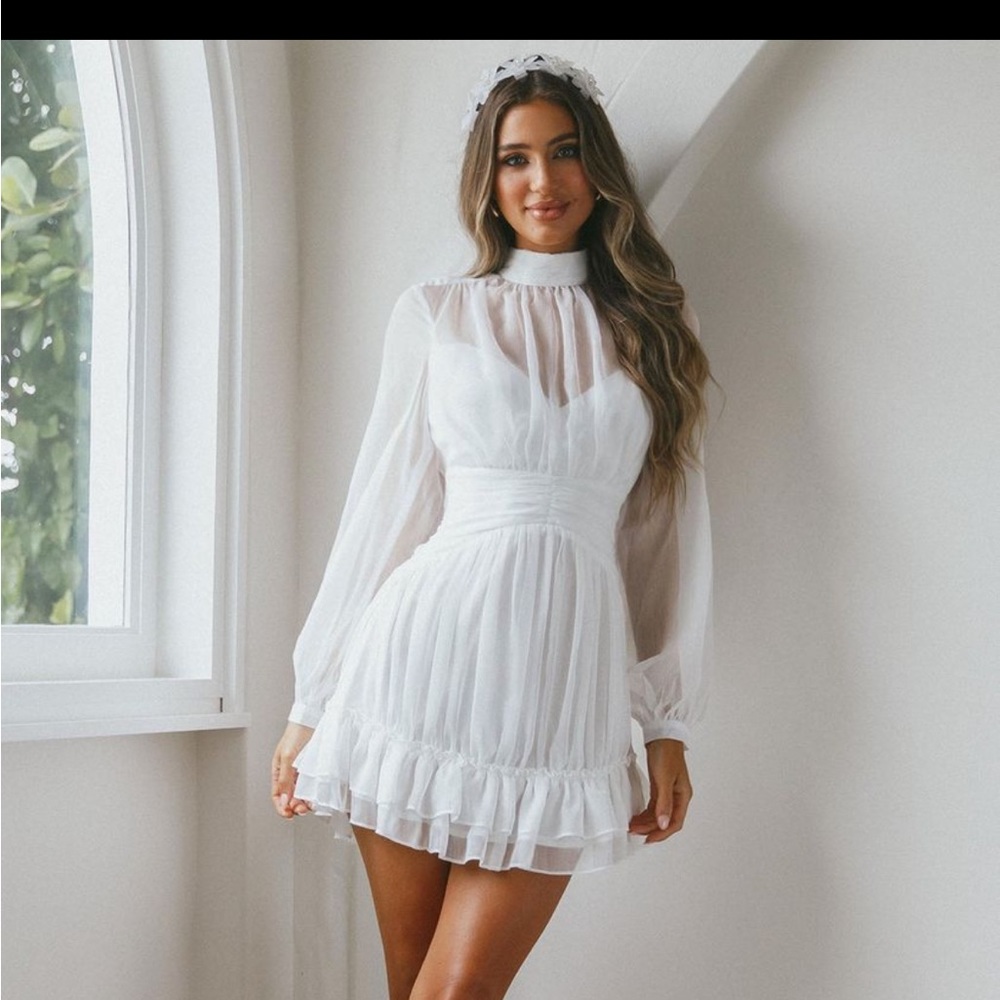 Selfie Leslie White Long Sleeved Mini Dress